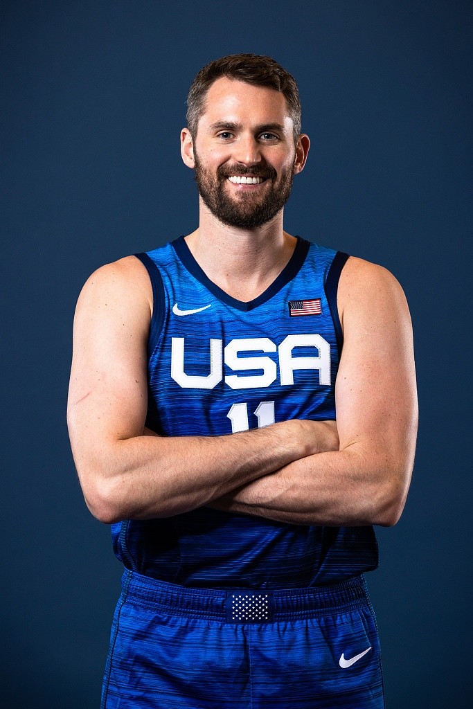 老骥伏枥！祝爵士老将凯文-乐福37岁生日快乐！