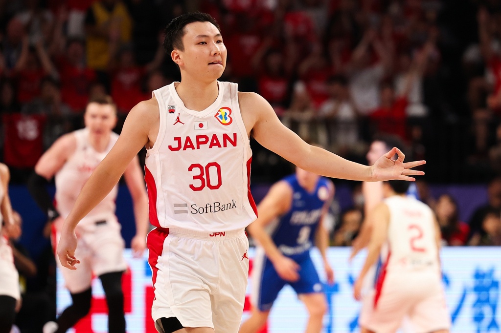 媒体人：霍金森是日本基本盘 富永启生不能带动球队&只能锦上添花